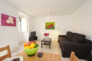 Living area - Hello Lisbon City Apartments (Lisbon)
