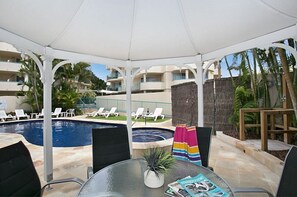 Gazebo - Royal Pacific Resort (Biggera Waters)