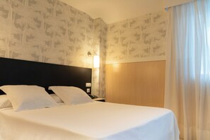 Double Room | Minibar, in-room safe, desk, free WiFi