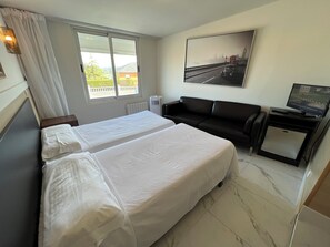 Family Double Room | Minibar, in-room safe, desk, free WiFi