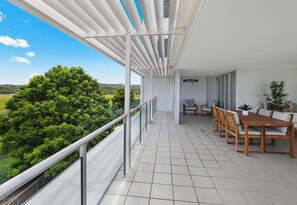 Deluxe Apartment, 2 Bedrooms | Terrace/patio - Horton Apartments (Maroochydore)