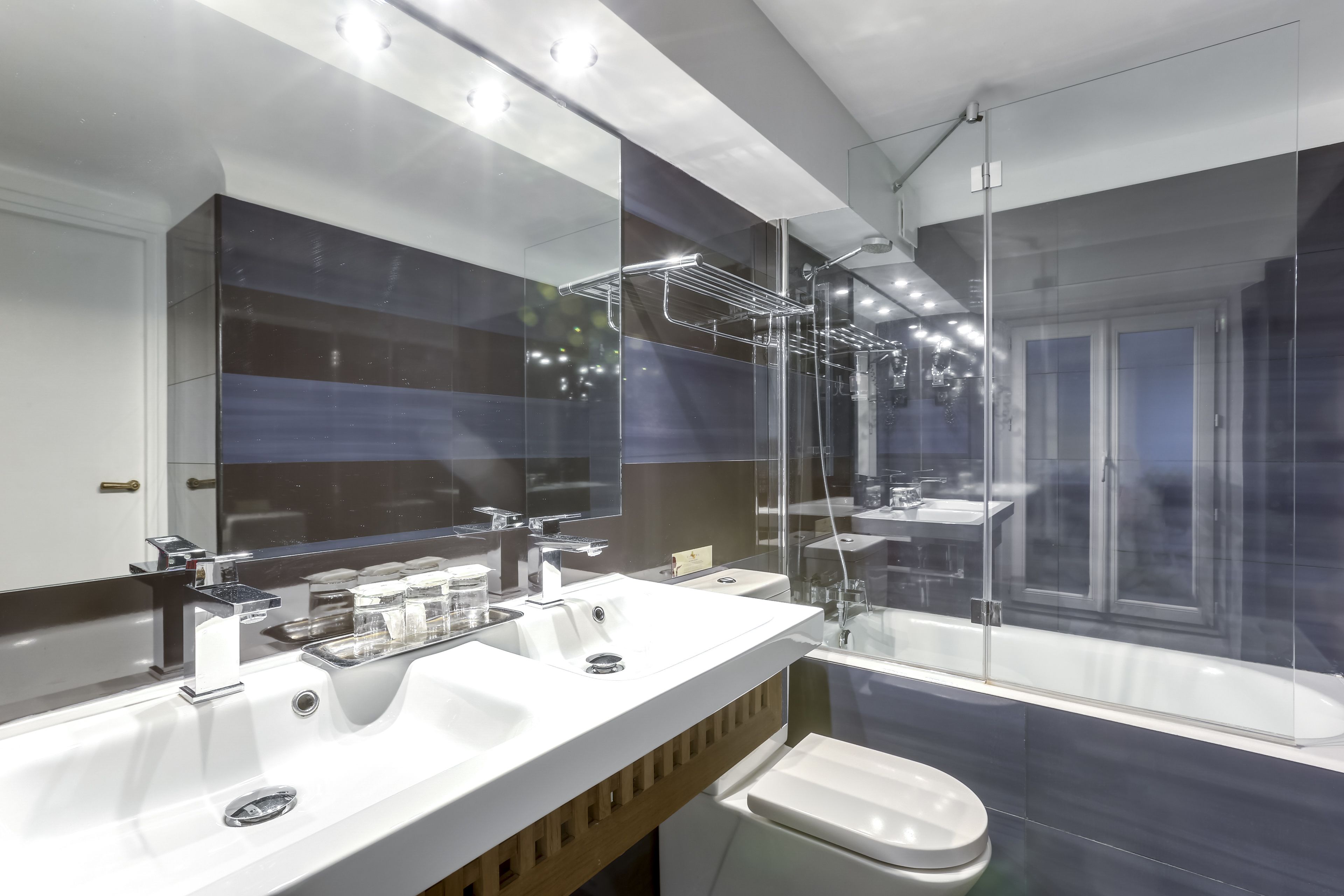 triple room, 3 single beds | bathroom | hair dryer, towels