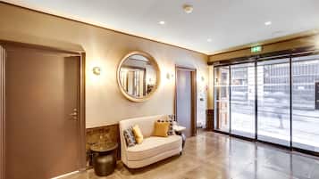 Sala de estar en el lobby