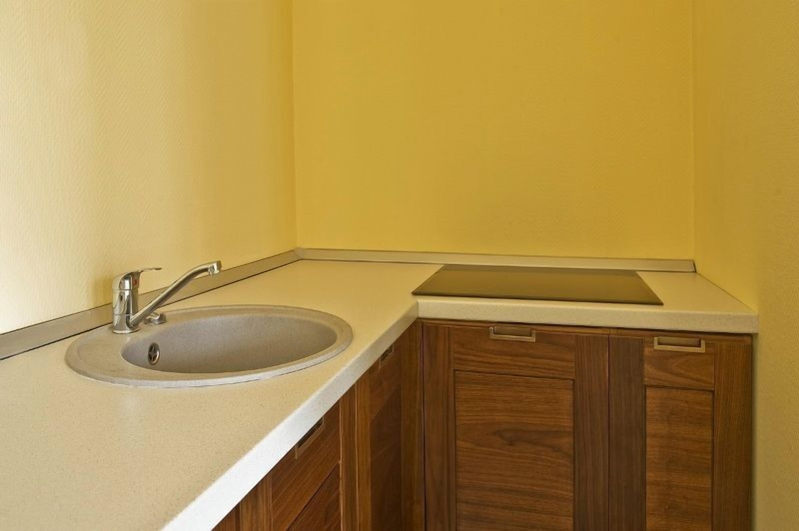 standard apartment | bathroom sink