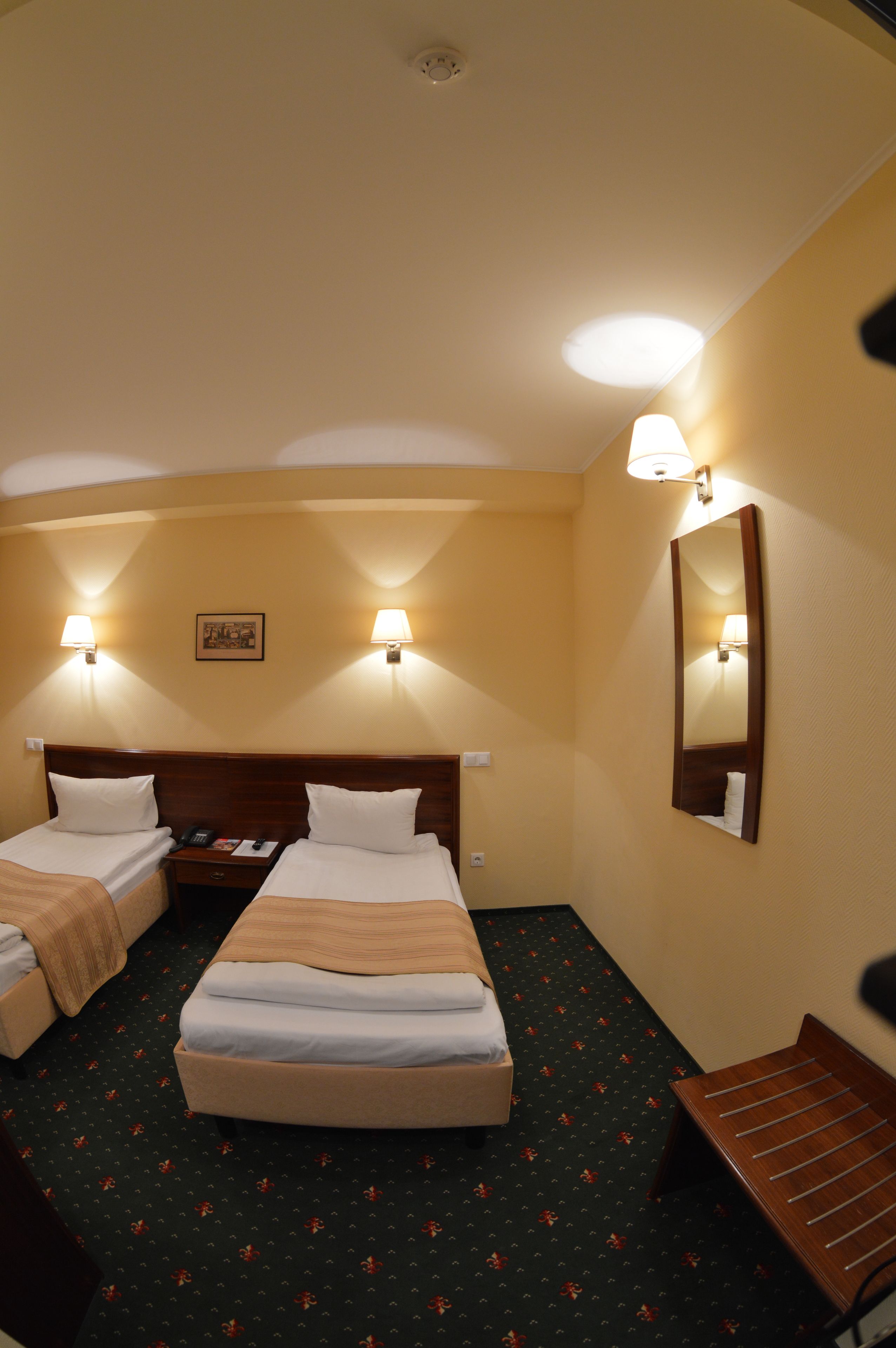standard room, 2 single beds | premium bedding, minibar, in-room safe, desk