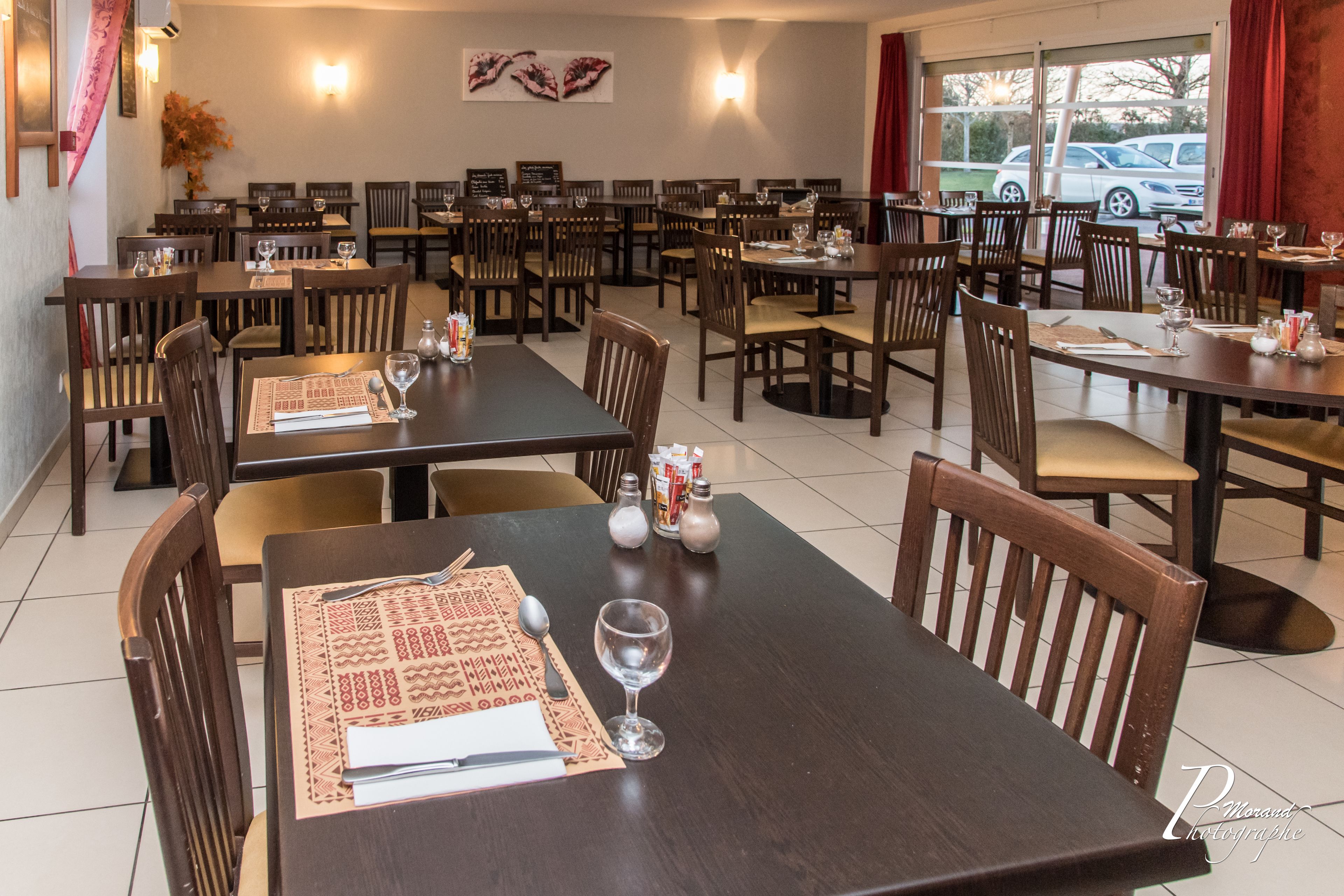 lunch and dinner served, regional cuisine