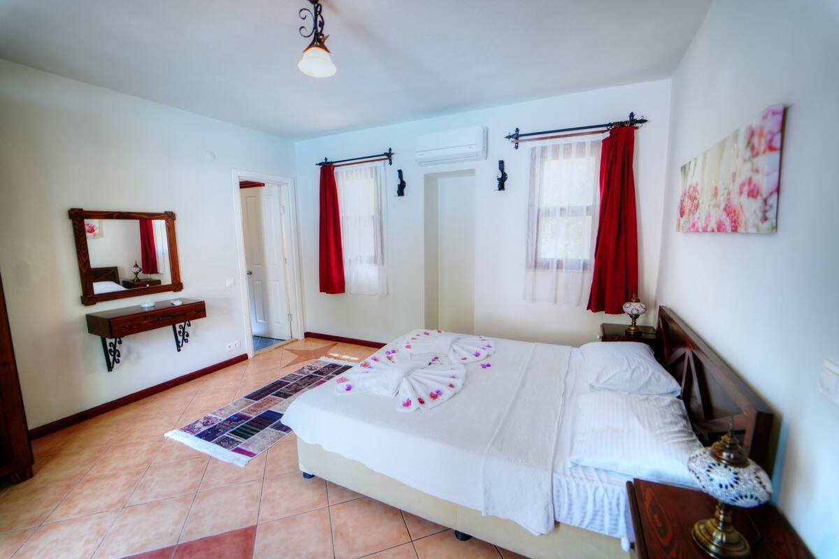 Standard Double Room | Pillowtop beds, minibar, in-room safe, iron/ironing board (on request)