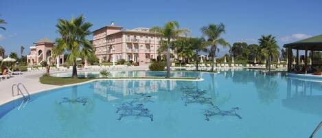 Seasonal outdoor pool