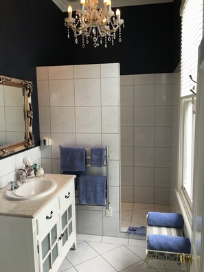 Doppelzimmer (Blue) | Badezimmer