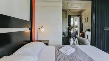 Standaard studio, uitzicht op zee, aan tuin | Gratis wifi, beddengoed