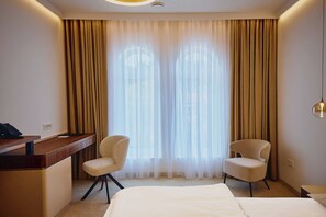 Superior Double Room | Terrace/patio - Casino & Hotel ADMIRAL Skofije (Koper)
