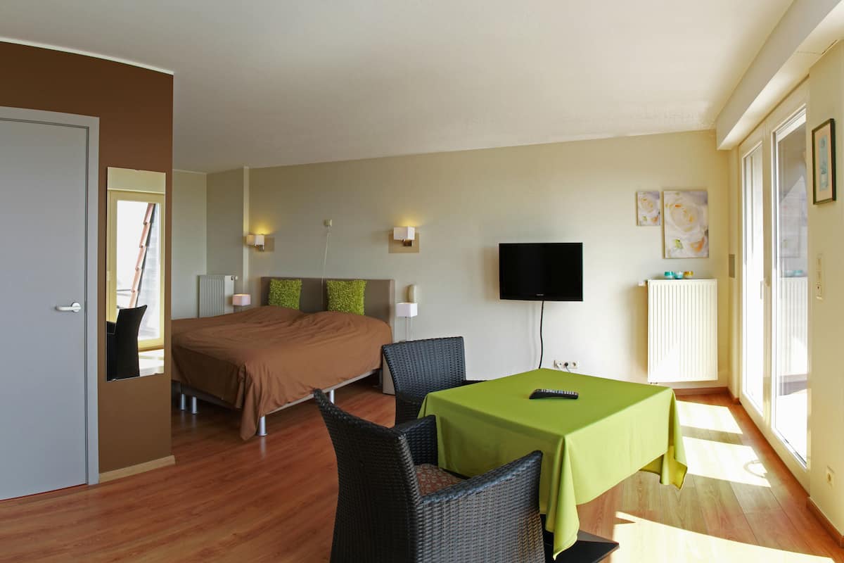 Tweepersoonskamer | Een minibar, een kluis op de kamer, gratis wifi, beddengoed
