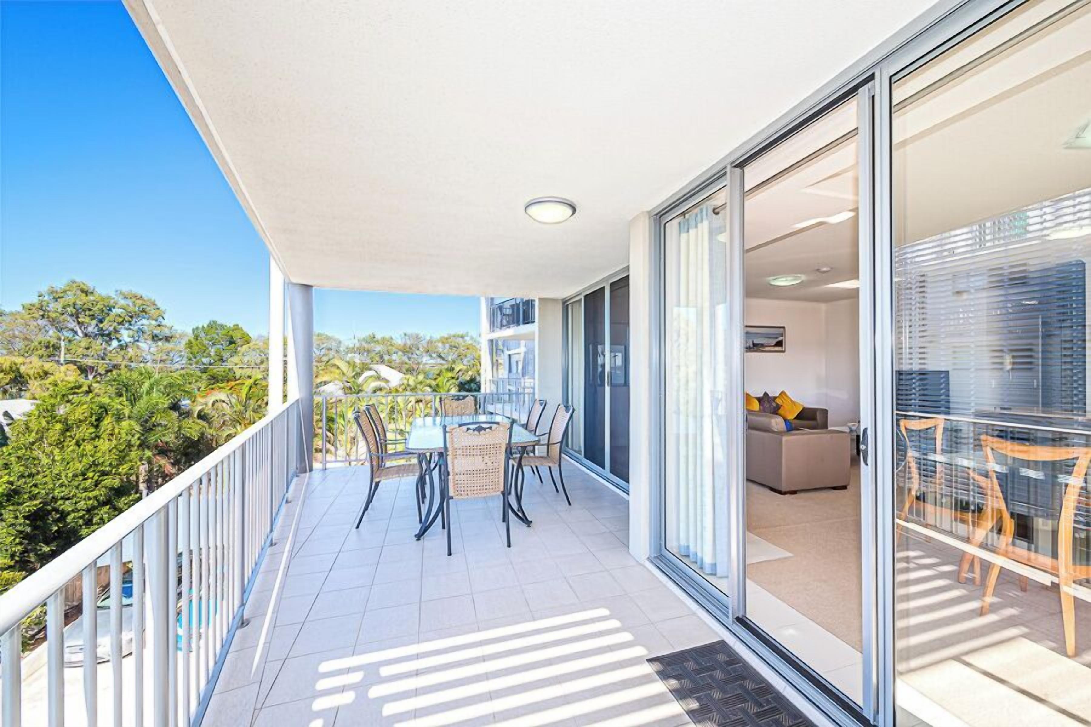 Complimentary Wine - 3 night stay in a 2 Bedoom Apartment | Terrace/patio