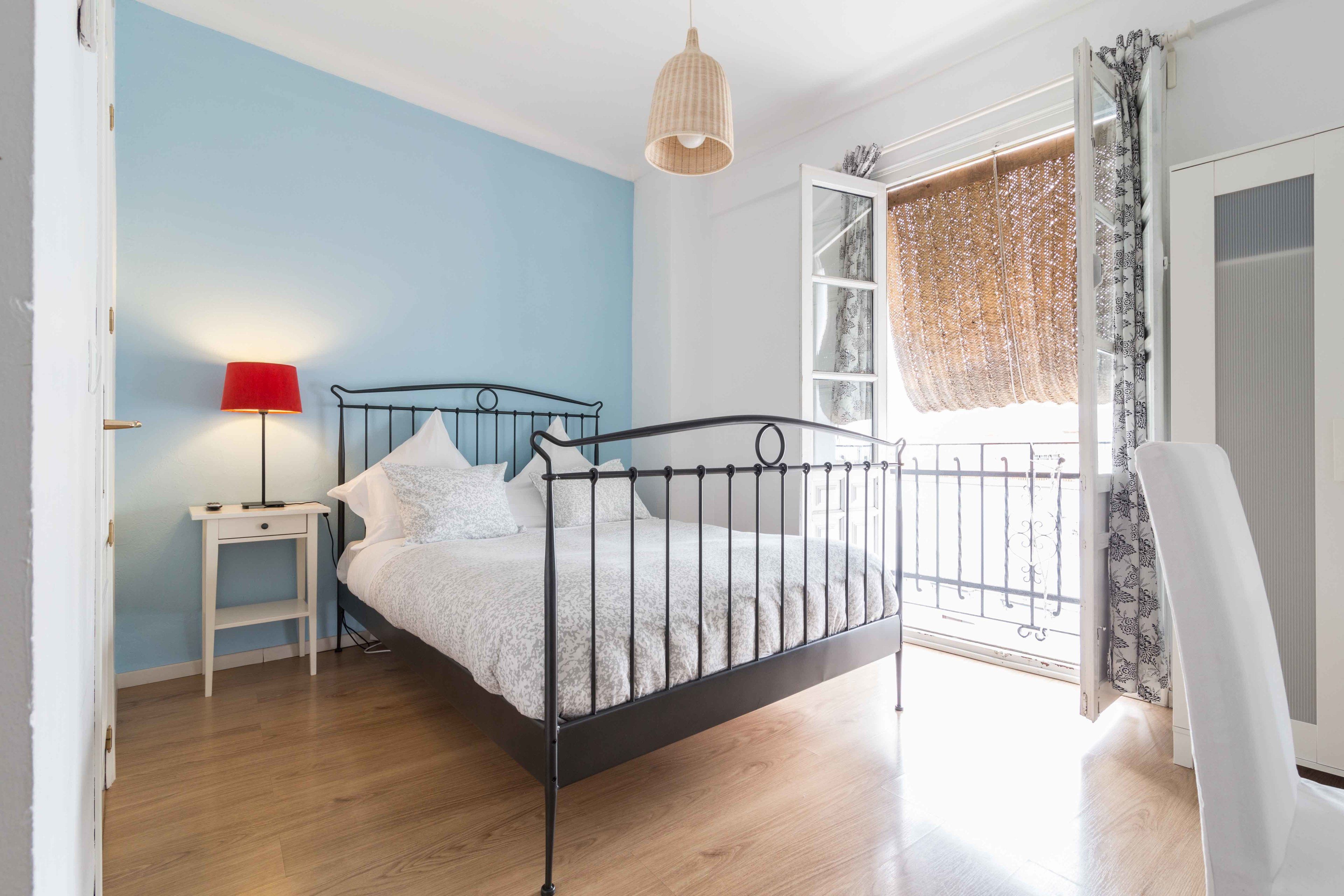 Double Room | Individually decorated, individually furnished, laptop workspace