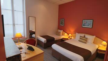 Triple Room | Desk, soundproofing, iron/ironing board, free cribs/infant beds