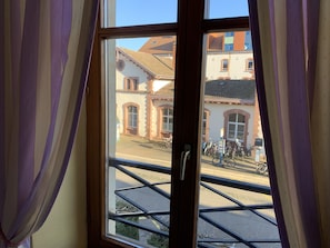 City view from property - Citotel Les Vosges (Obernai)