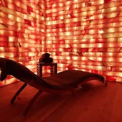 Sauna, hot tub, steam room, body treatments, aromatherapy