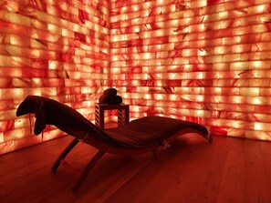 Sauna, hot tub, steam room, body treatments, aromatherapy