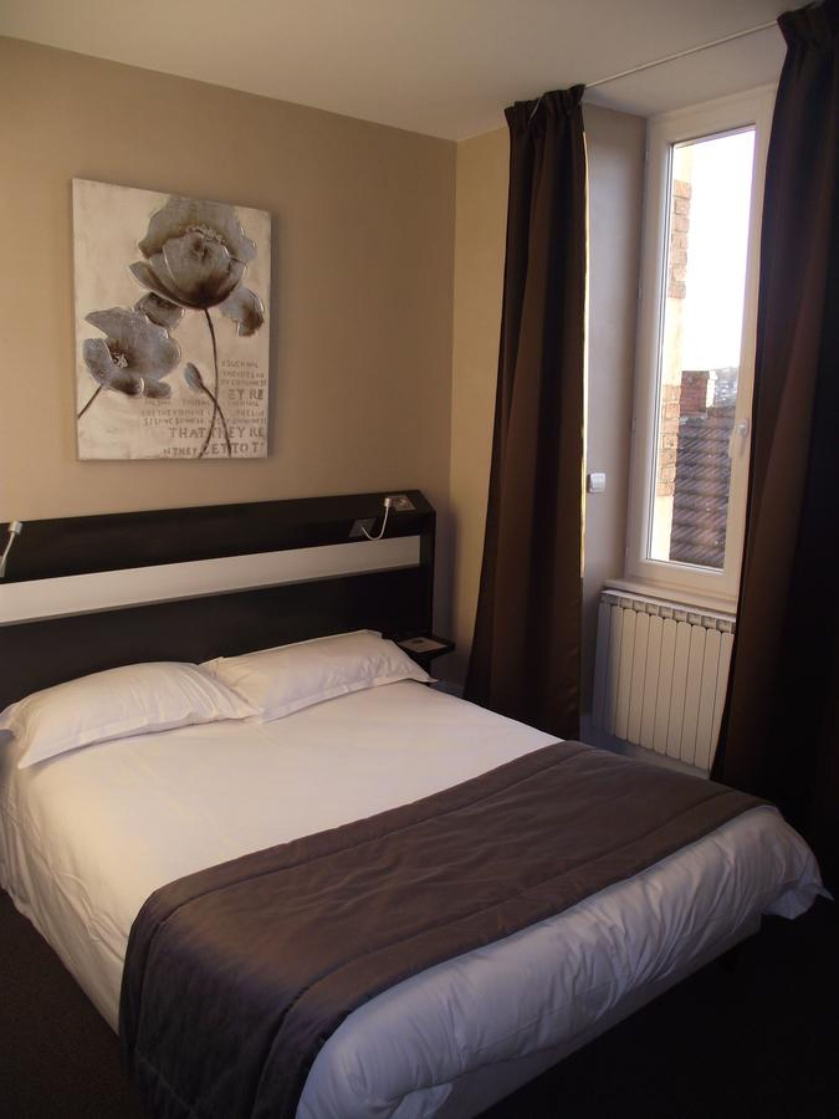 Foto - Logis Hotel des Bourbons Montluçon Climatisé