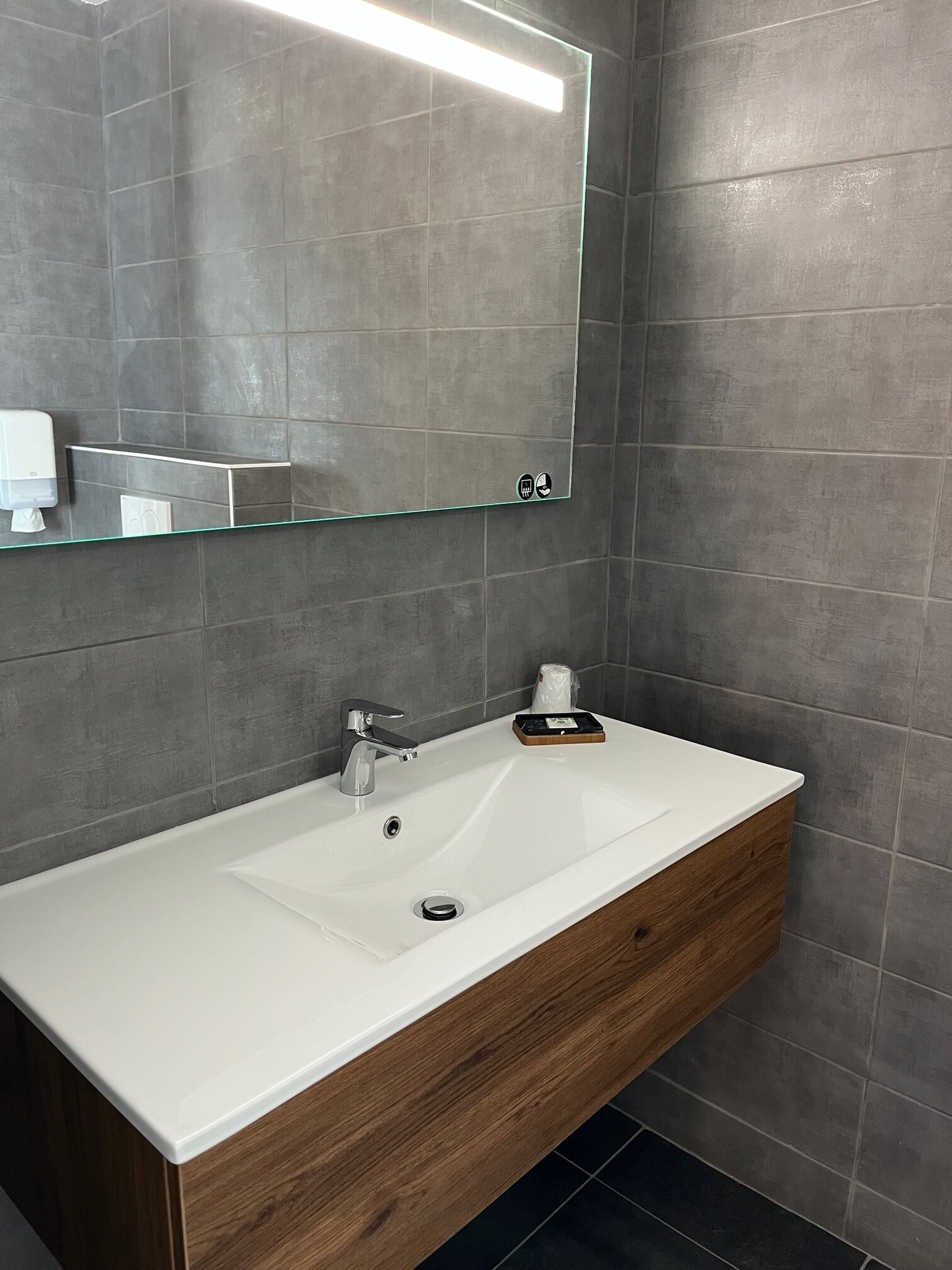 comfort double room | bathroom | hair dryer