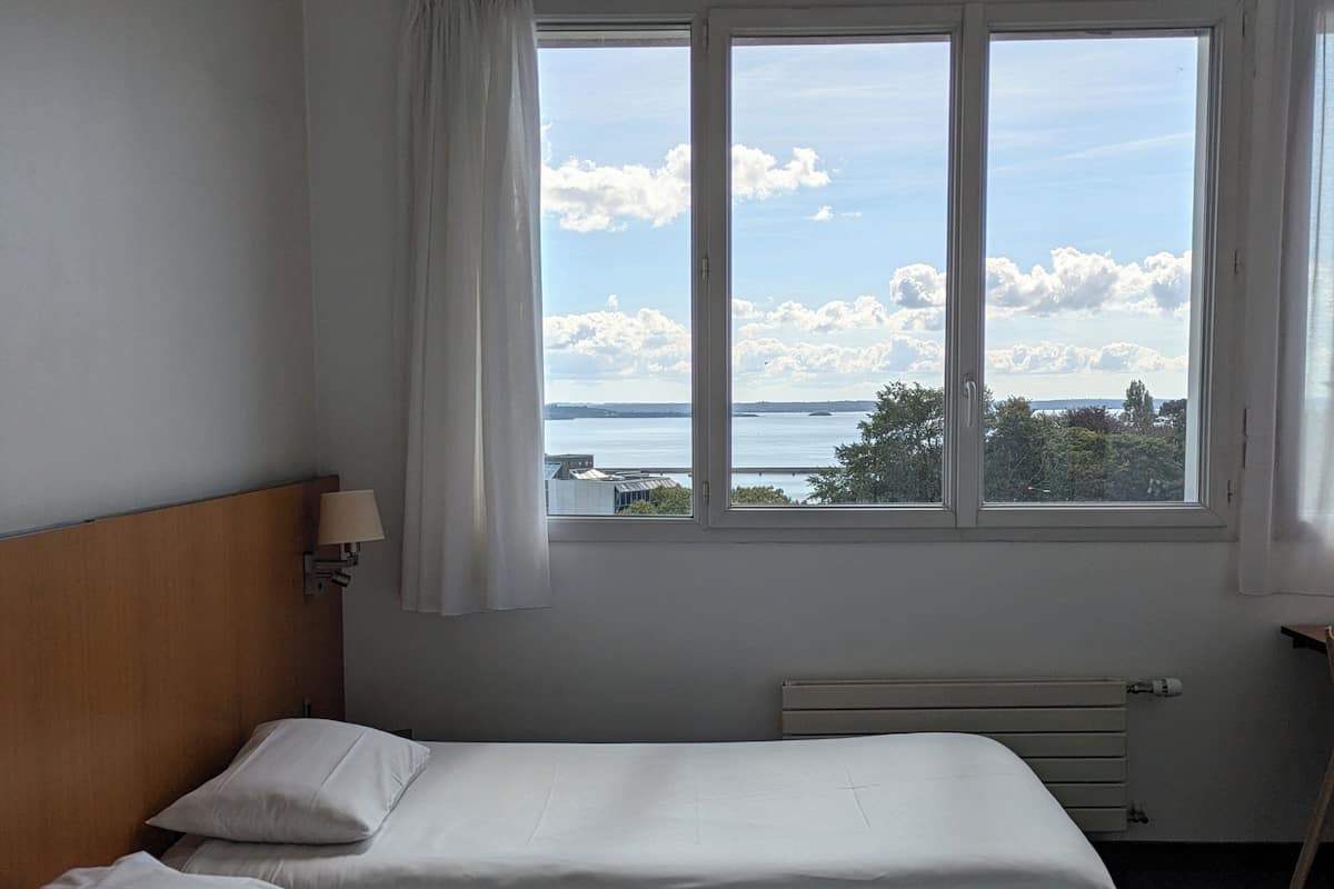 Habitación panorámica con 2 camas individuales, vista al mar | Vista desde la habitación