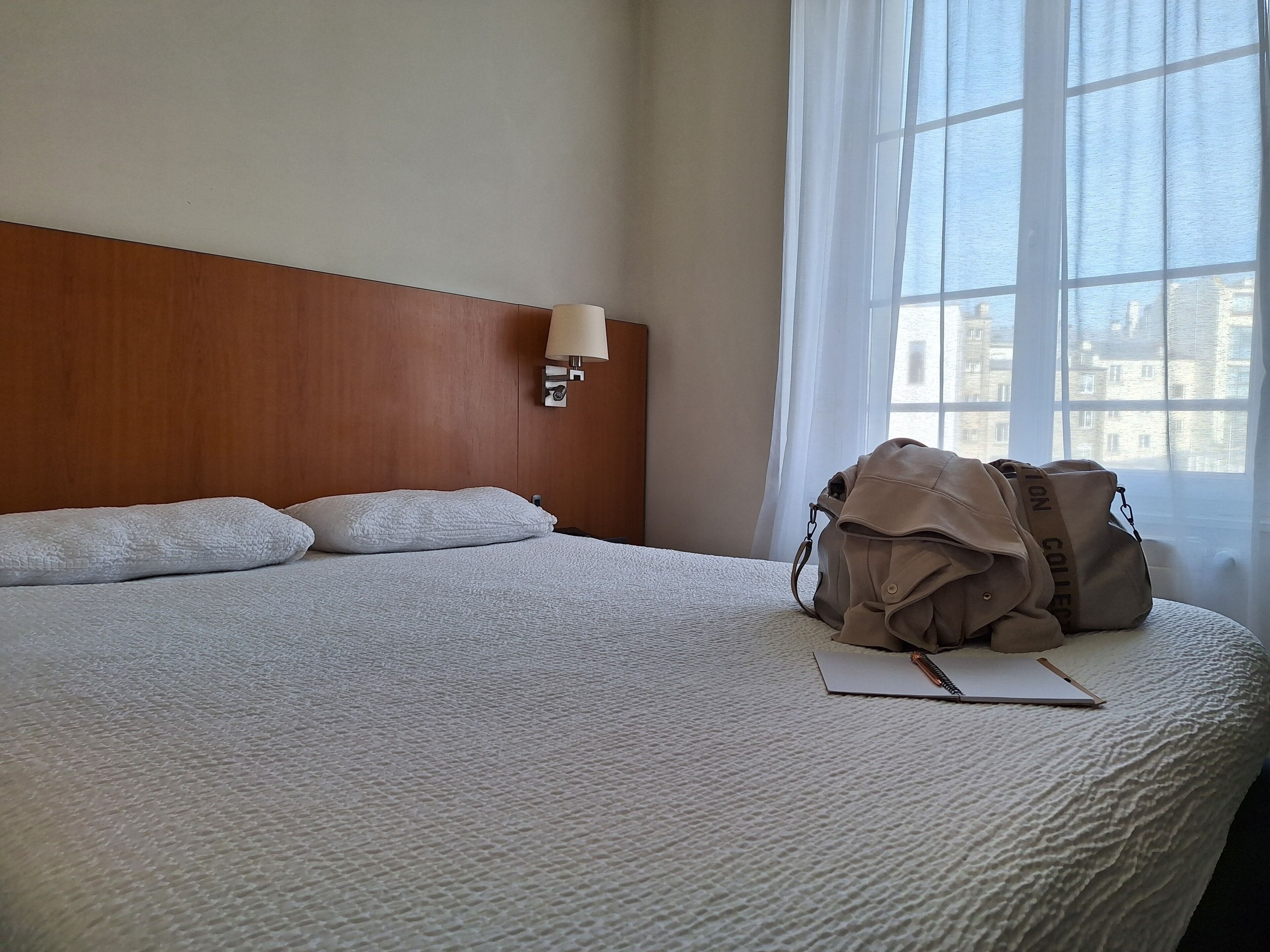 書桌、遮光窗簾/窗簾、隔音、熨斗/熨衫板