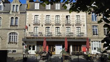 Façana frontal de l'allotjament