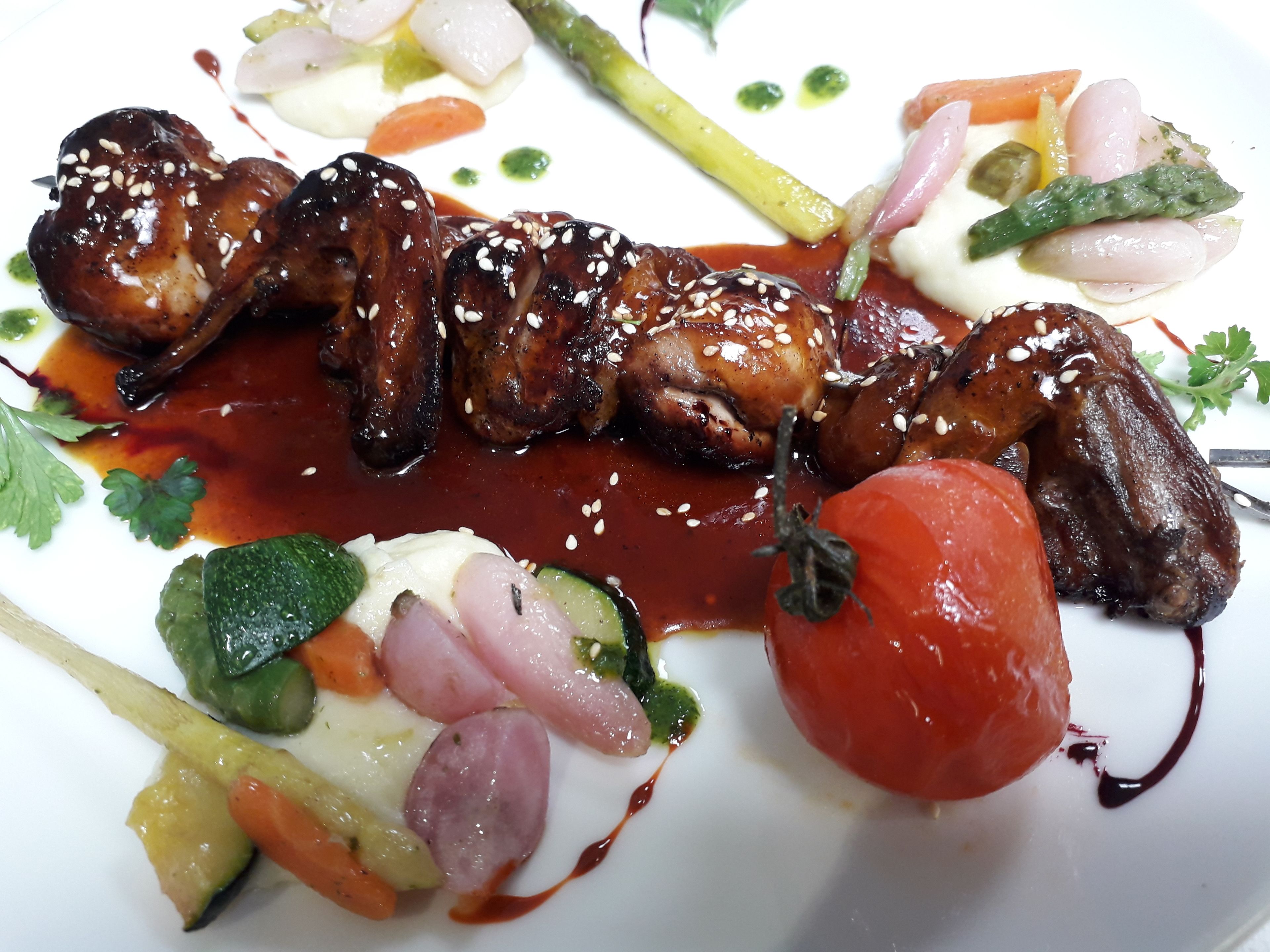 lunch and dinner served, french cuisine