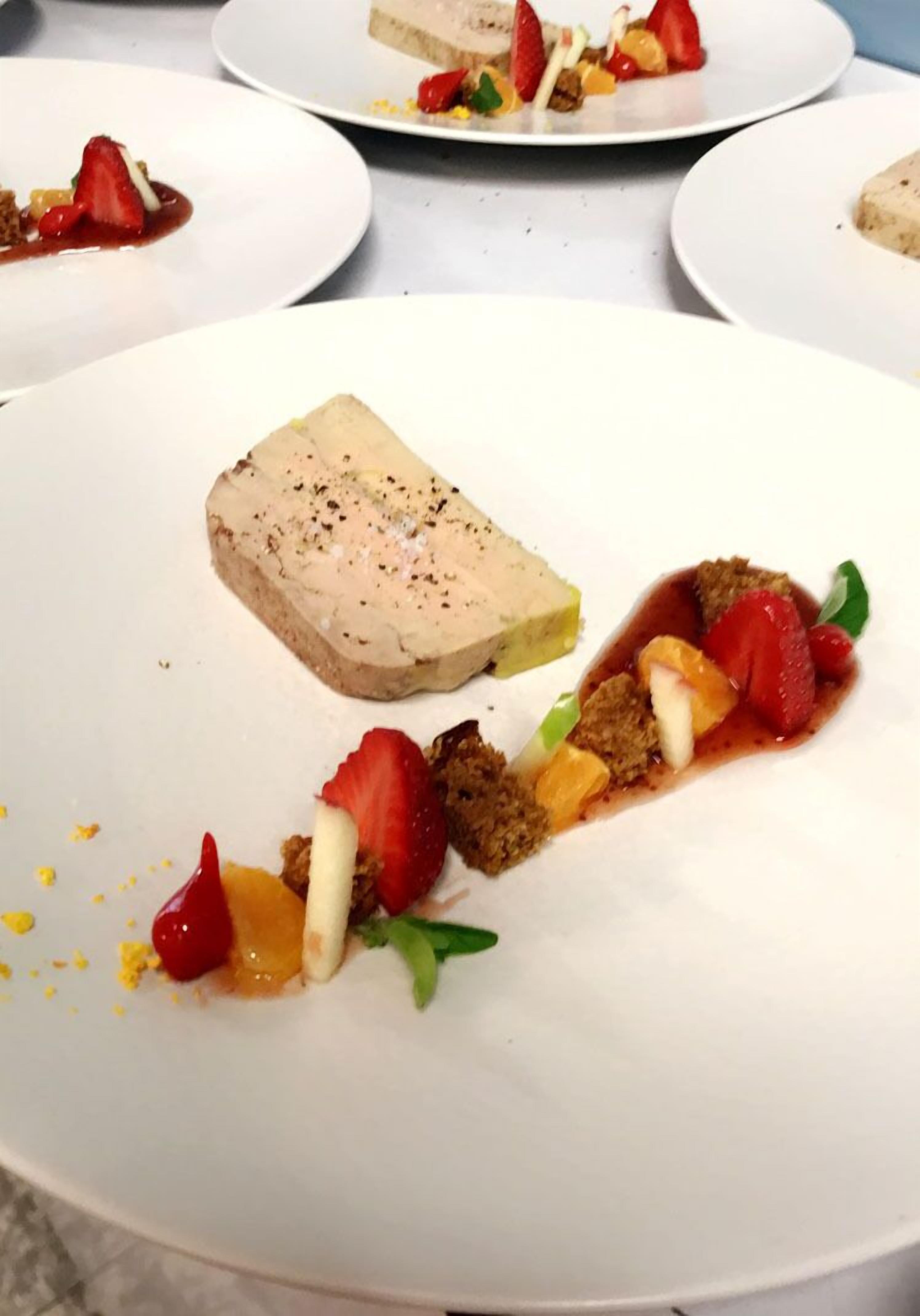 lunch and dinner served, french cuisine