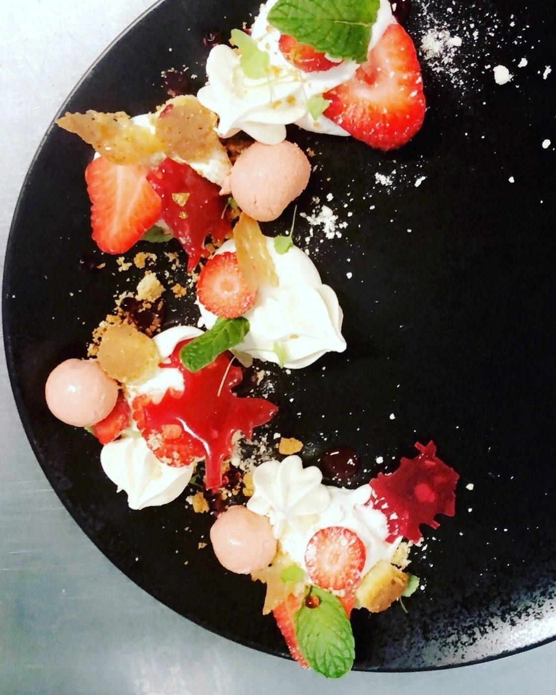 lunch and dinner served, french cuisine