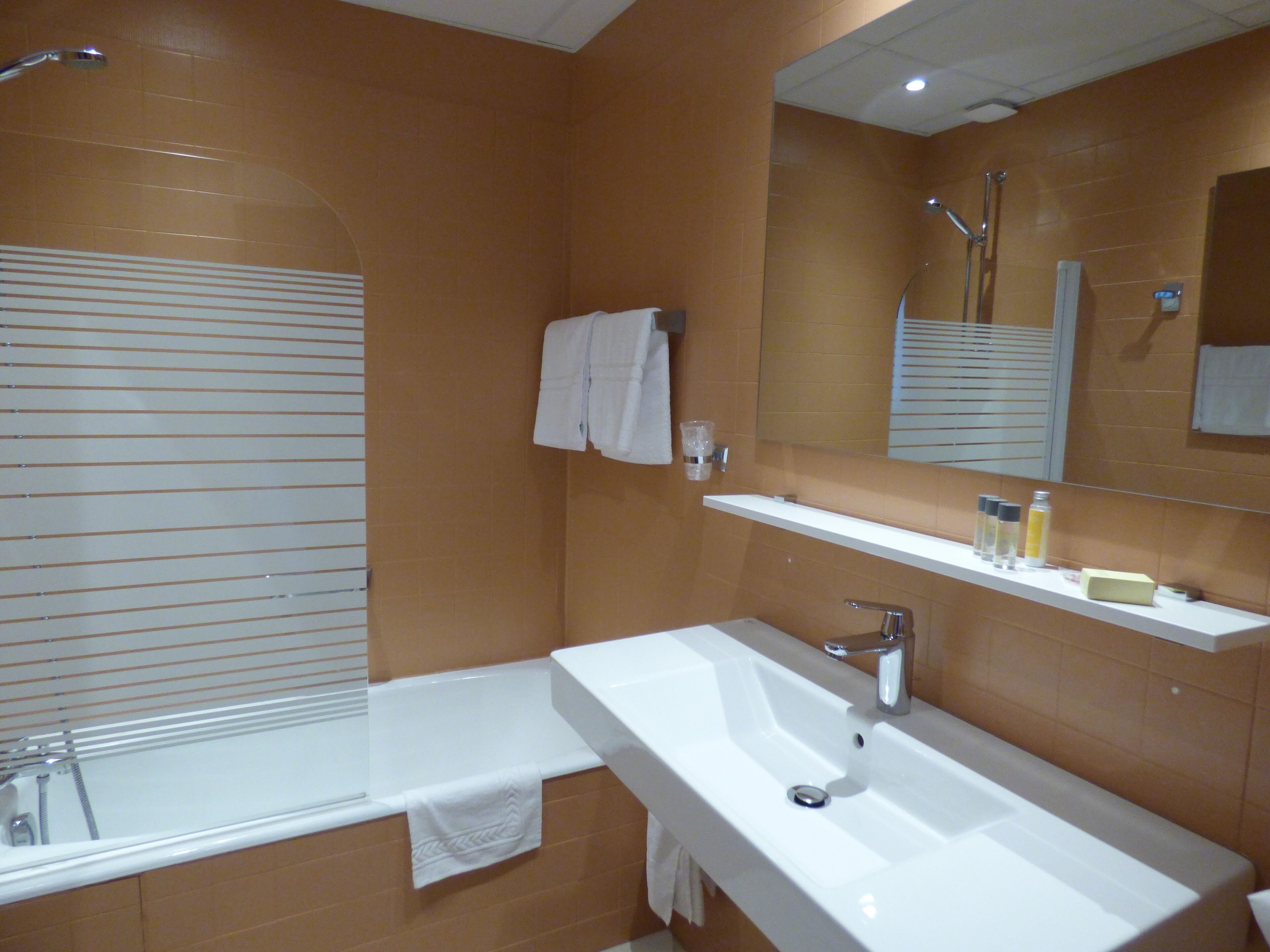 comfort triple room | bathroom | free toiletries, hair dryer, towels