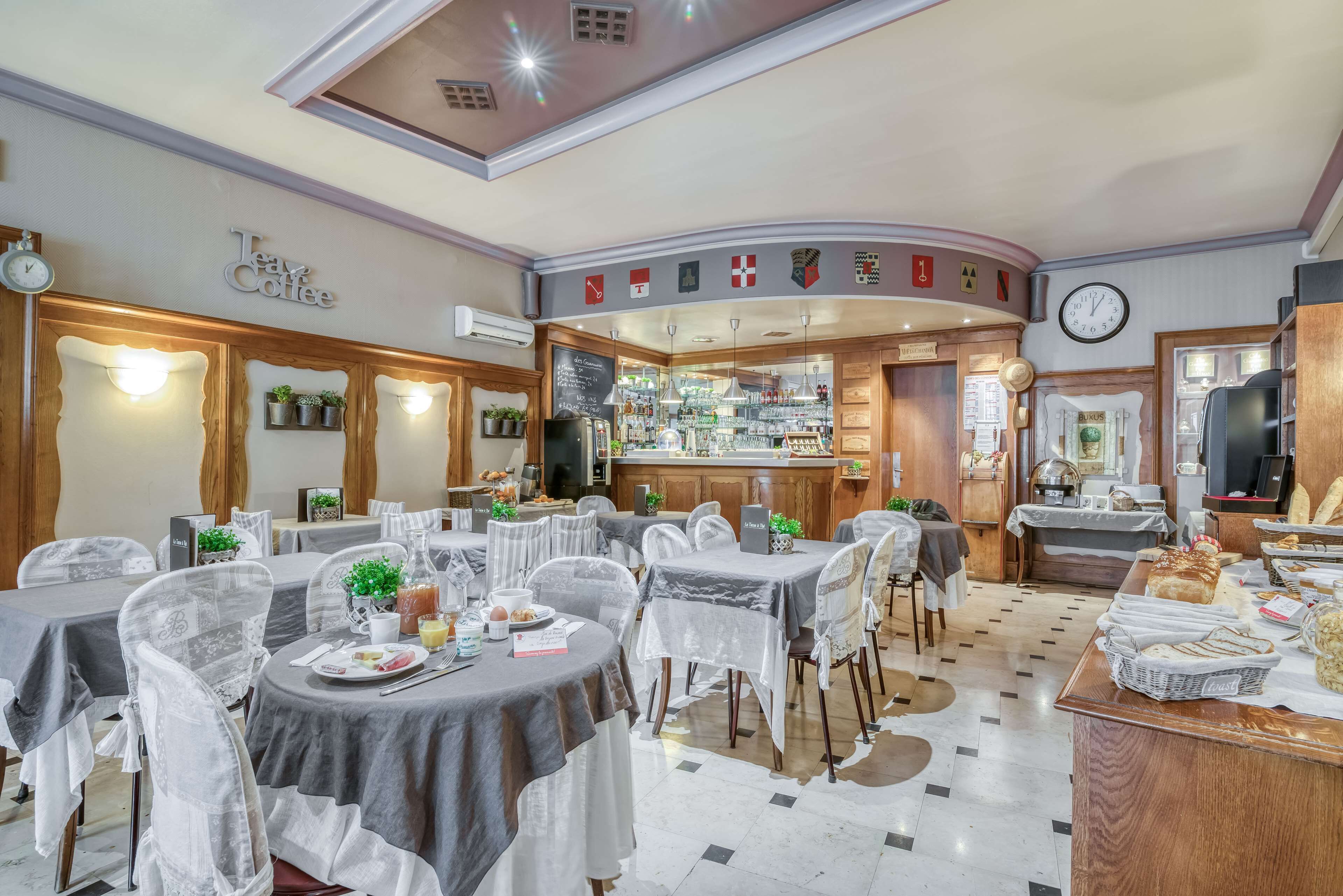 daily buffet breakfast (eur 15 per person)