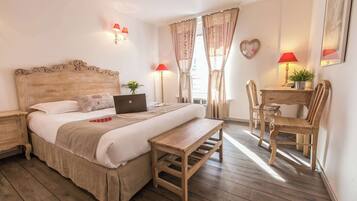 Comfort-Doppelzimmer | Schreibtisch, kostenloses WLAN, Bettwäsche