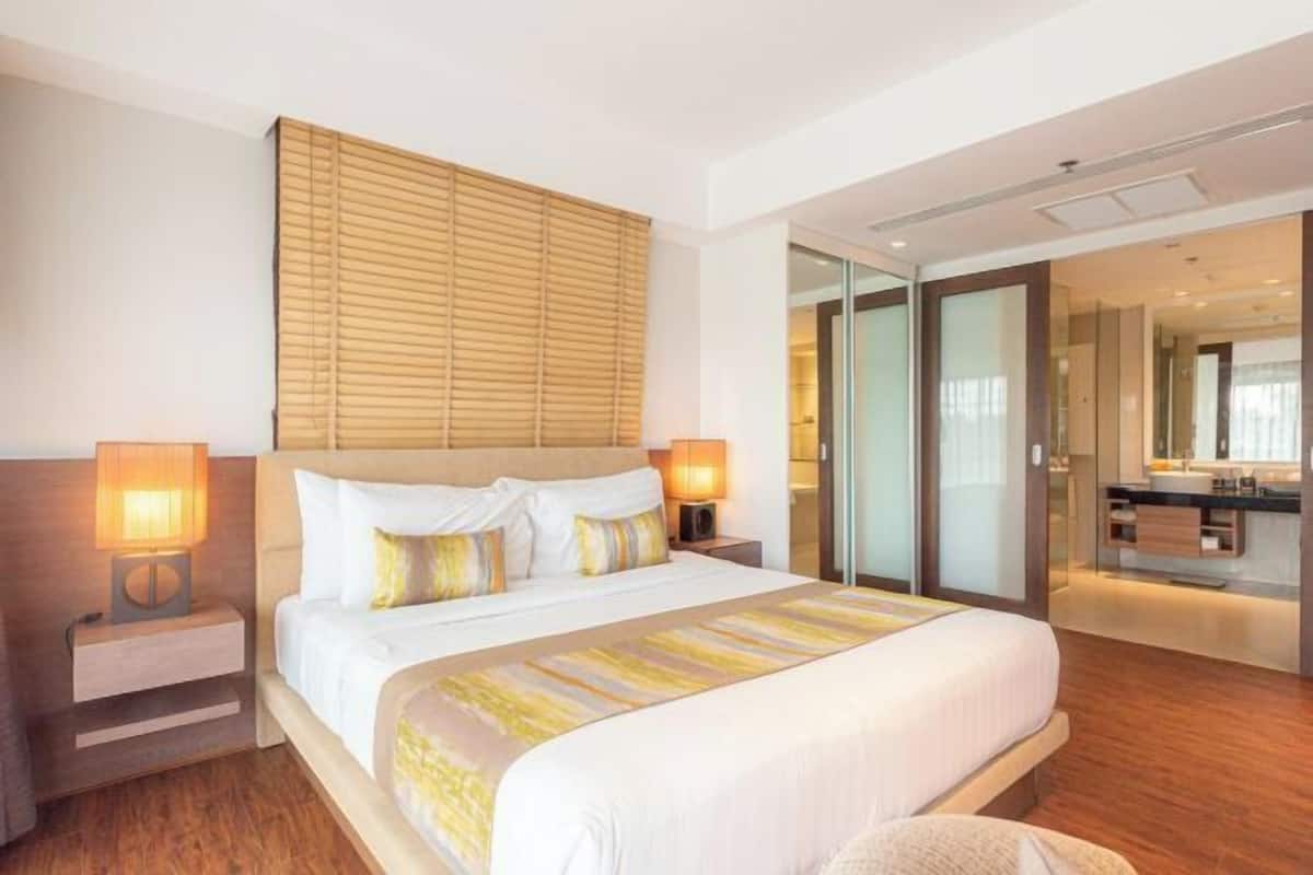 1 bedroom, minibar, in-room safe, desk
