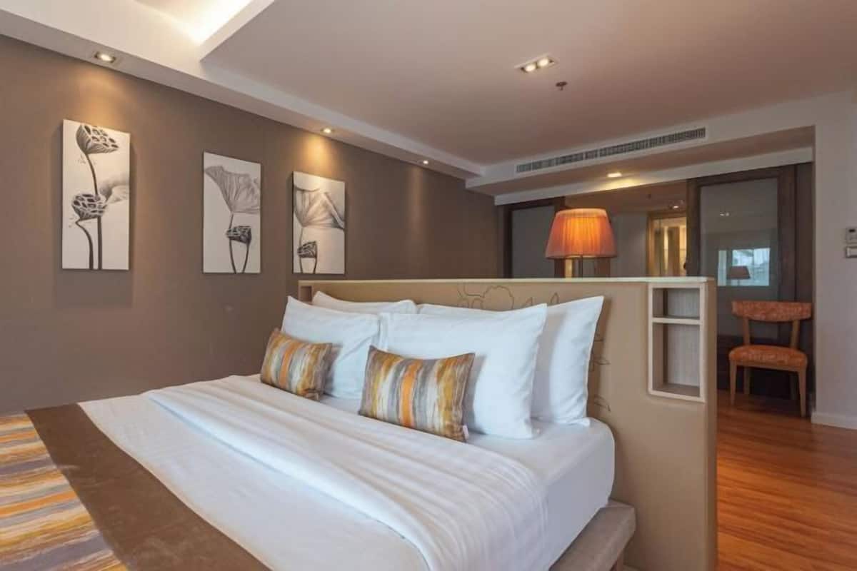 1 bedroom, minibar, in-room safe, desk