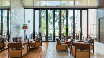 Sala de estar en el lobby