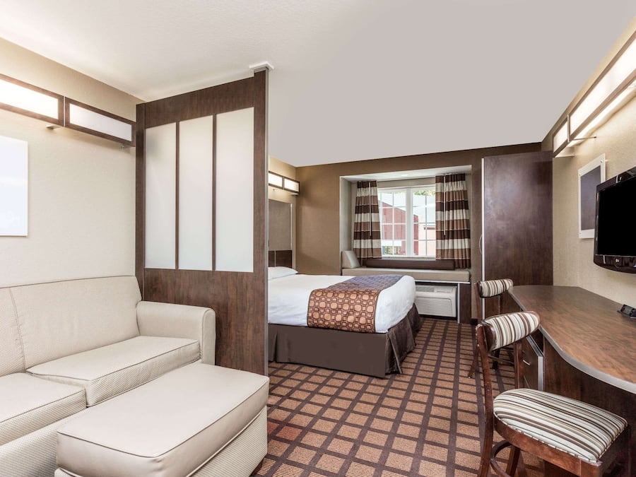 Desk, soundproofing, iron/ironing board, free cots/infant beds