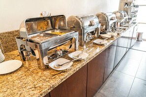 Dagelijks ontbijtbuffet (toeslag)