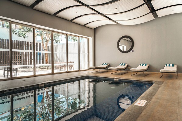 Indoor pool - Holiday Inn Guadalajara Patria Universidad by IHG (Zapopan)