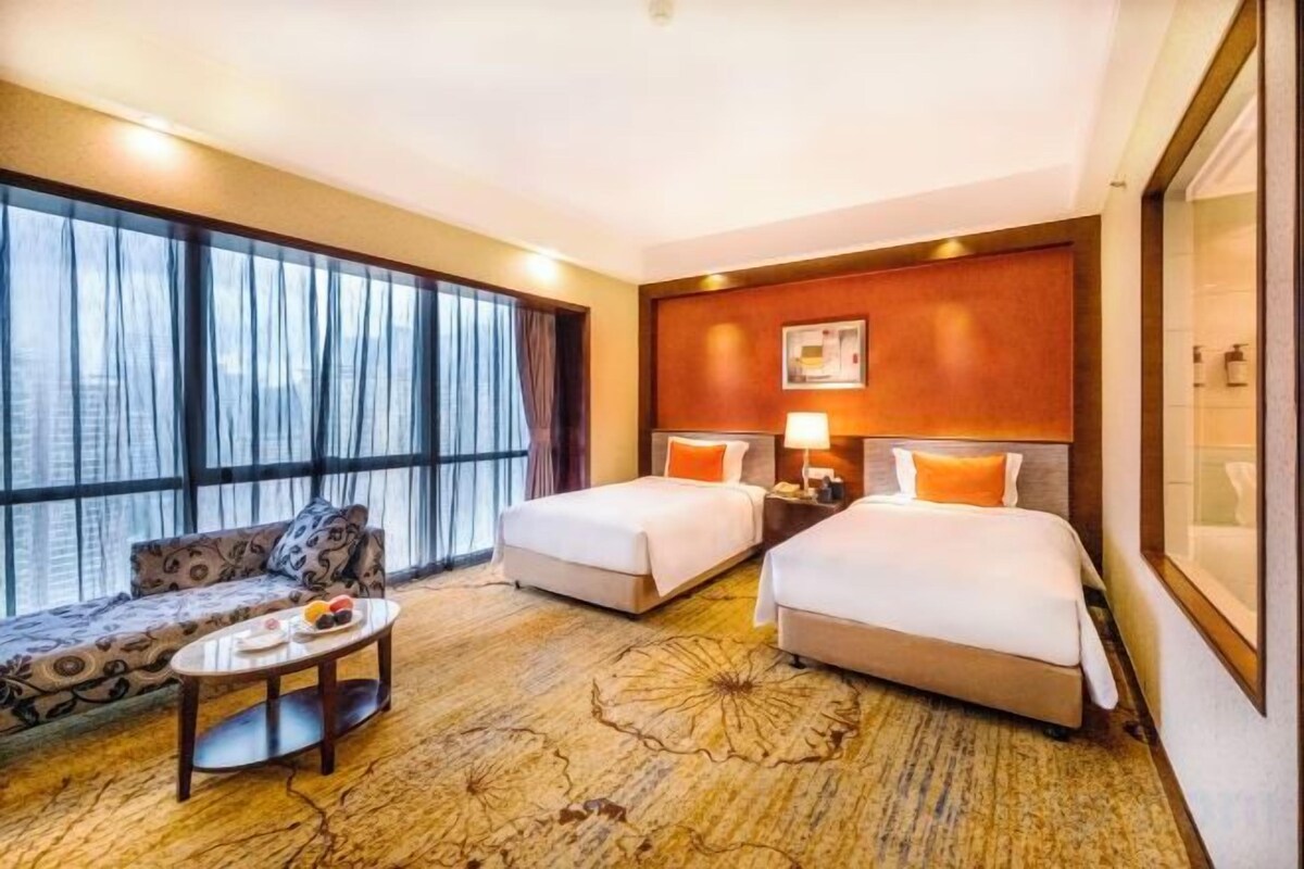 Minibar, in-room safe, desk, blackout drapes
