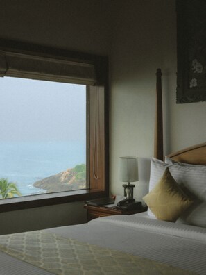 Turtle Signature Suite | 1 bedroom, premium bedding, pillow-top beds, minibar - Gokulam Grand Turtle On The Beach (Neyyattinkara)