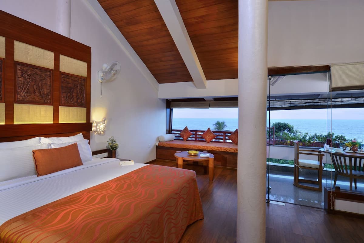 1 makuuhuone, ylelliset vuodevaatteet, pillowtop-patjalliset sängyt