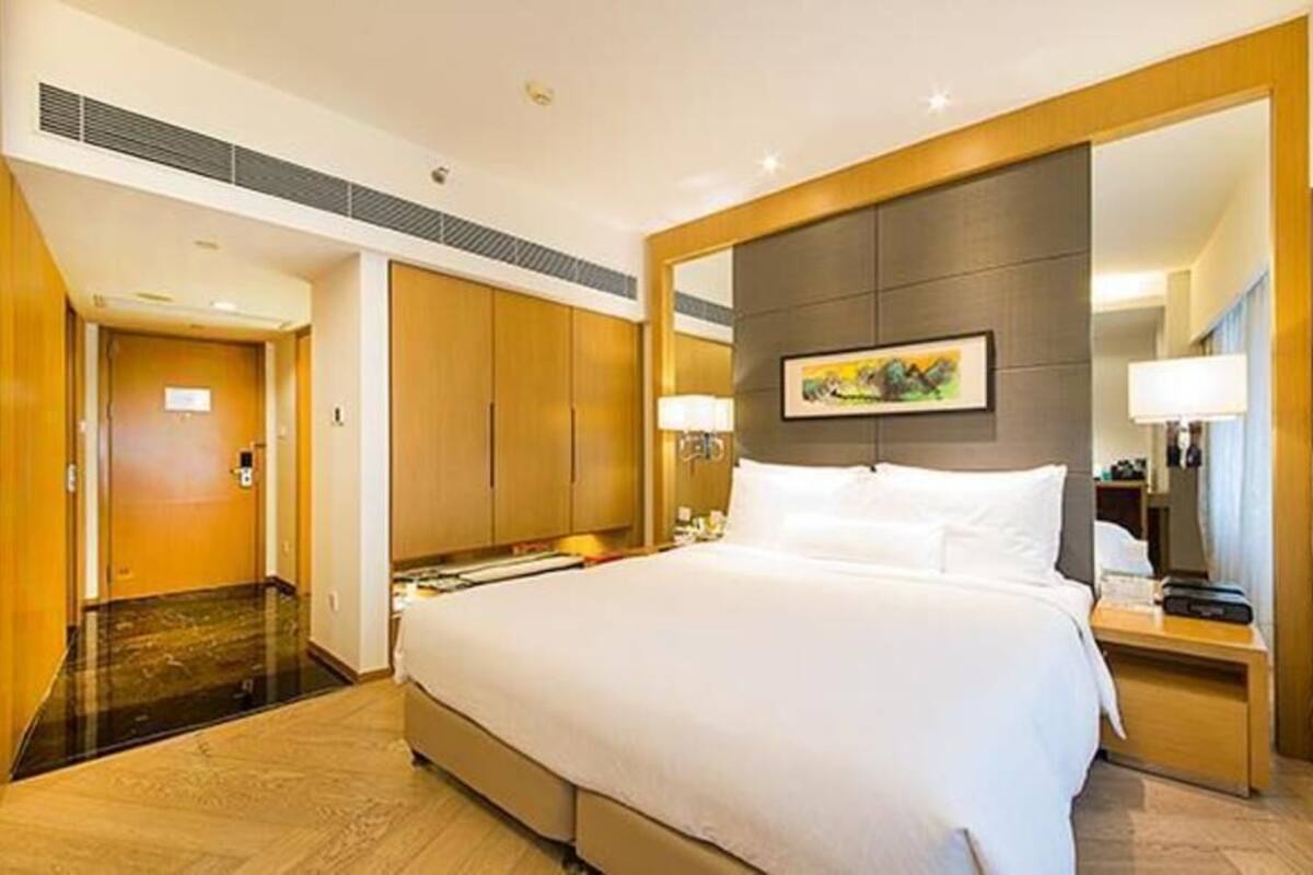 Premium bedding, down comforters, pillowtop beds, in-room safe