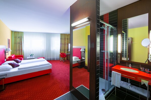 Comfort Room, 1 Double Bed | Hypo-allergenic bedding, minibar, in-room safe, individually decorated - Amedia Art Salzburg (Salzburg)