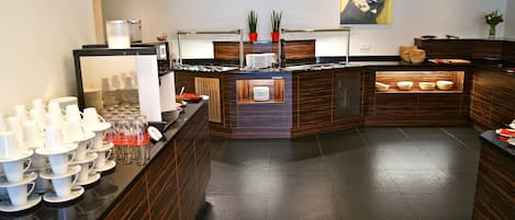 Daily buffet breakfast (EUR 19.00 per person)