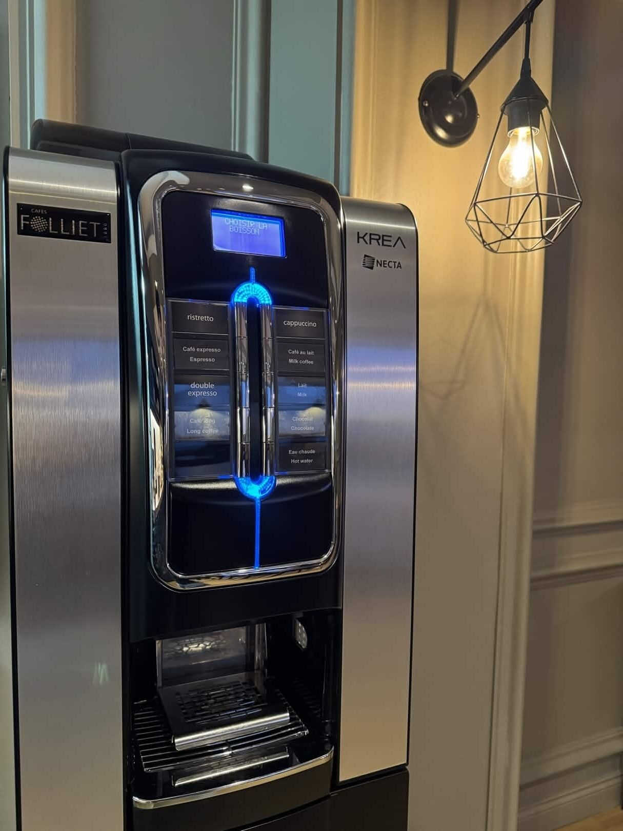 Petit déjeuner buffet (7.35 EUR par personne)