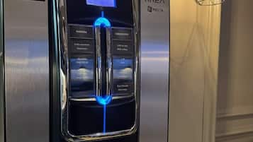 Petit déjeuner buffet (7.35 EUR par personne)