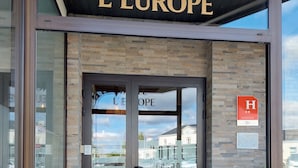 Property entrance - Cit'Hôtel l'Europe (Cholet)