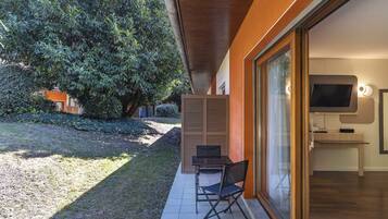 Family Room, 1 Queen Bed, Non Smoking, Terrace (with Sofabed) | Terrace/patio