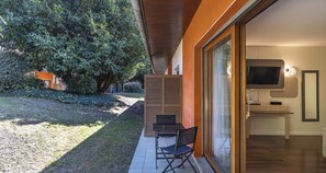 Quarto família, 1 cama Queen, para não fumantes, terraço (with Sofabed) | Terraço/pátio